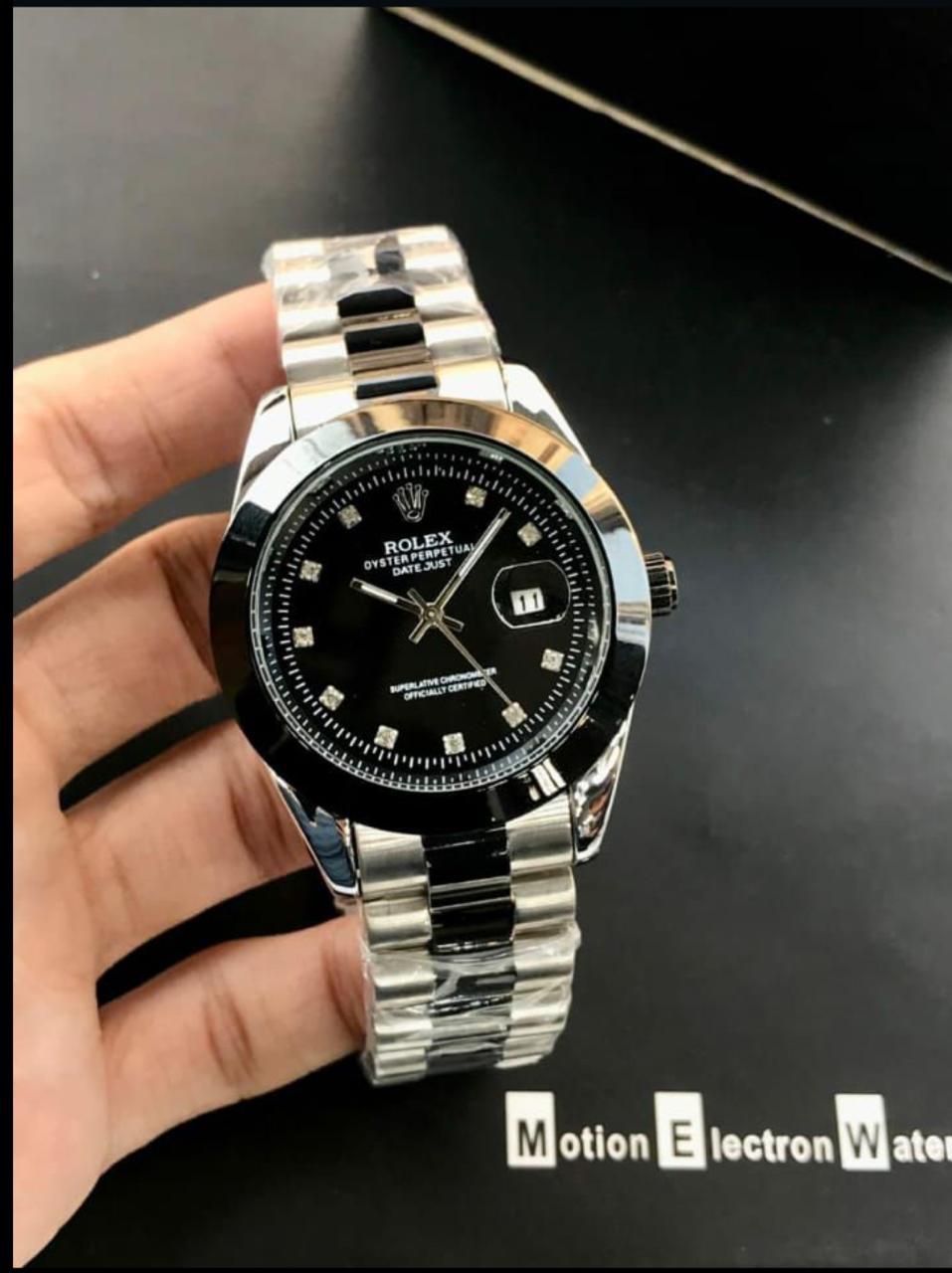 Rolex Datejust | Smooth-Bezel | Gloss Black Dial
